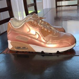 rose gold nike air max shoes